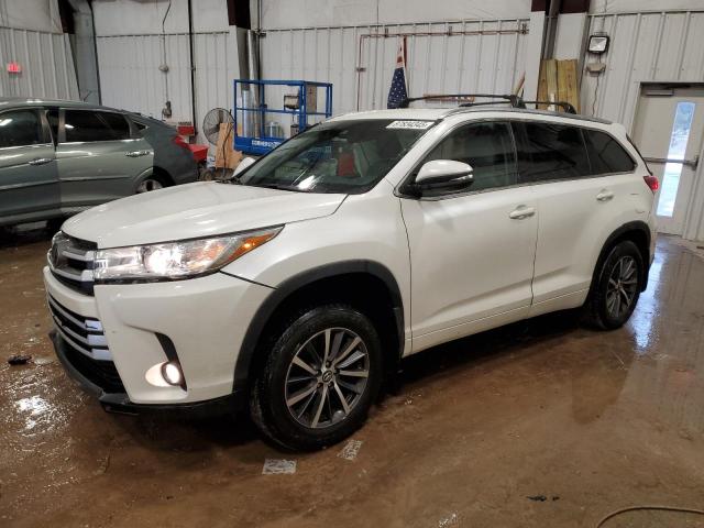 2017 Toyota Highlander Se