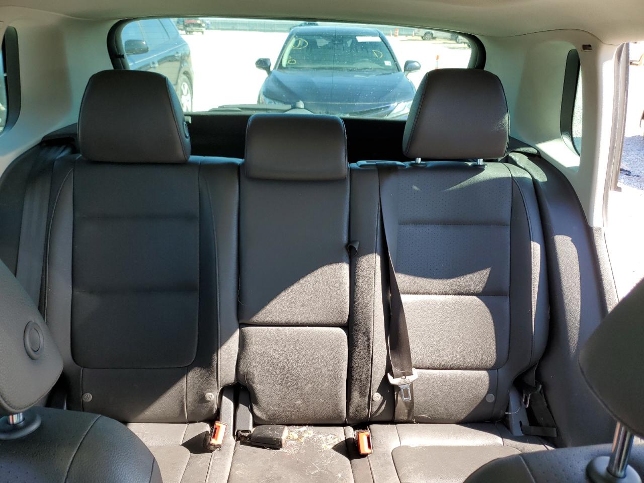 2017 Volkswagen Tiguan - Image 10