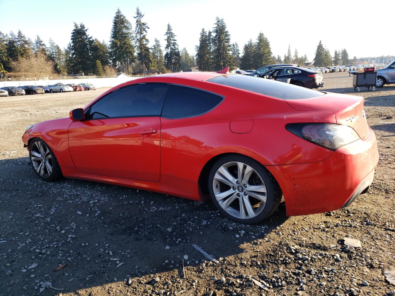 2010 Hyundai Genesis - Image 2