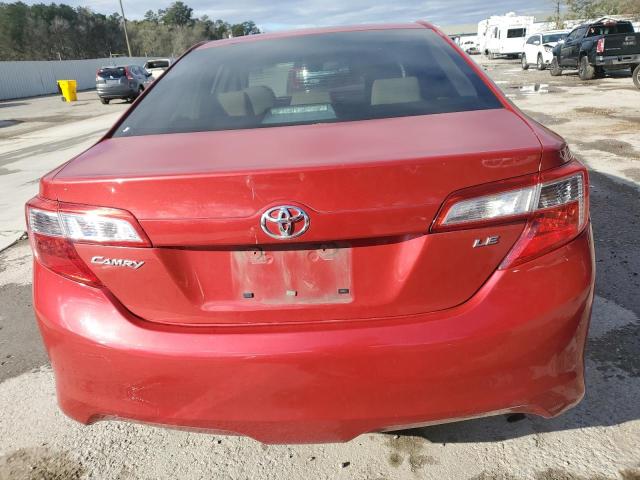 Sedans TOYOTA CAMRY 2013 Czerwony