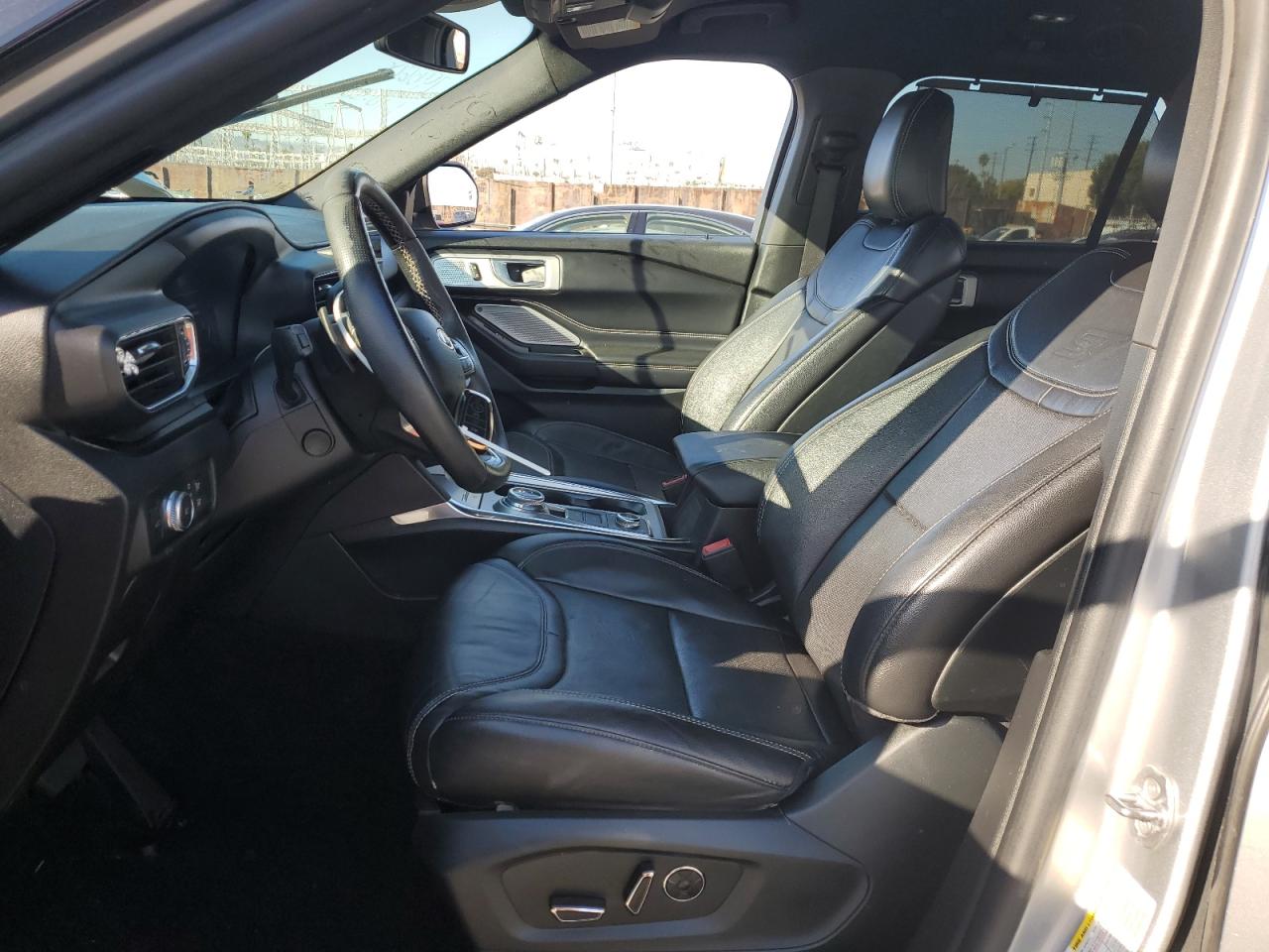2020 Ford Explorer - Image 7