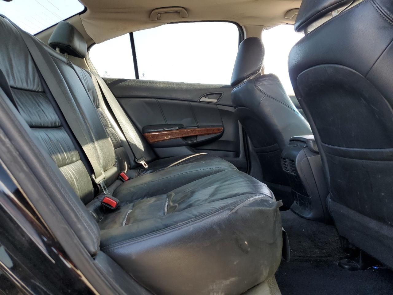 2011 Honda Accord - Image 10