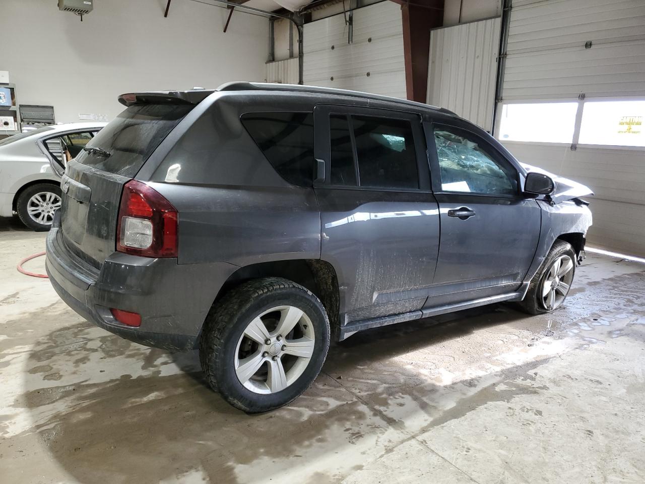 2016 Jeep Compass - Image 3