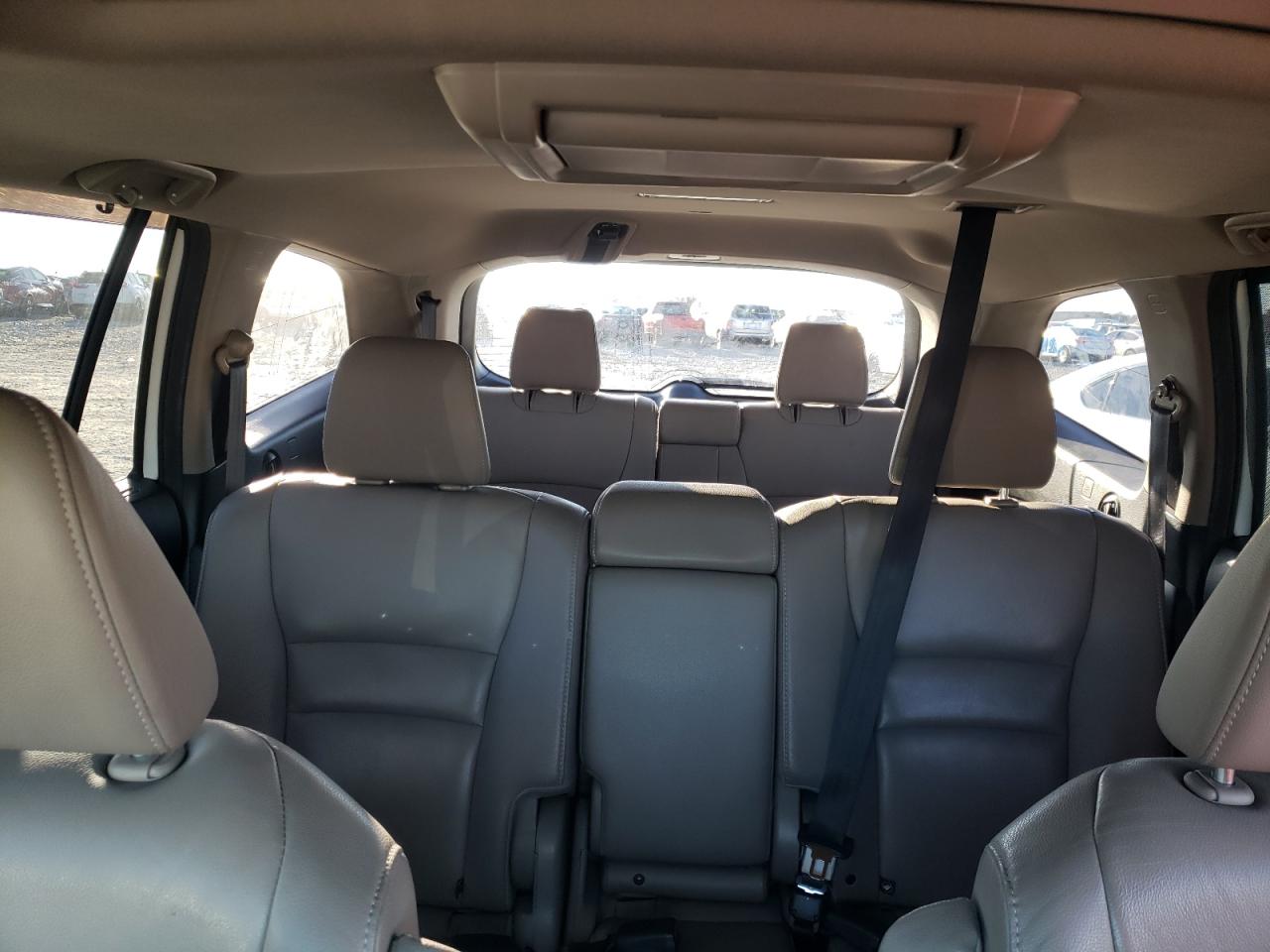 2017 Honda Pilot - Image 10
