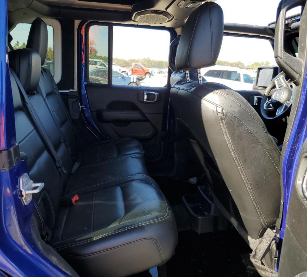 2019 Jeep Wrangler - Image 10