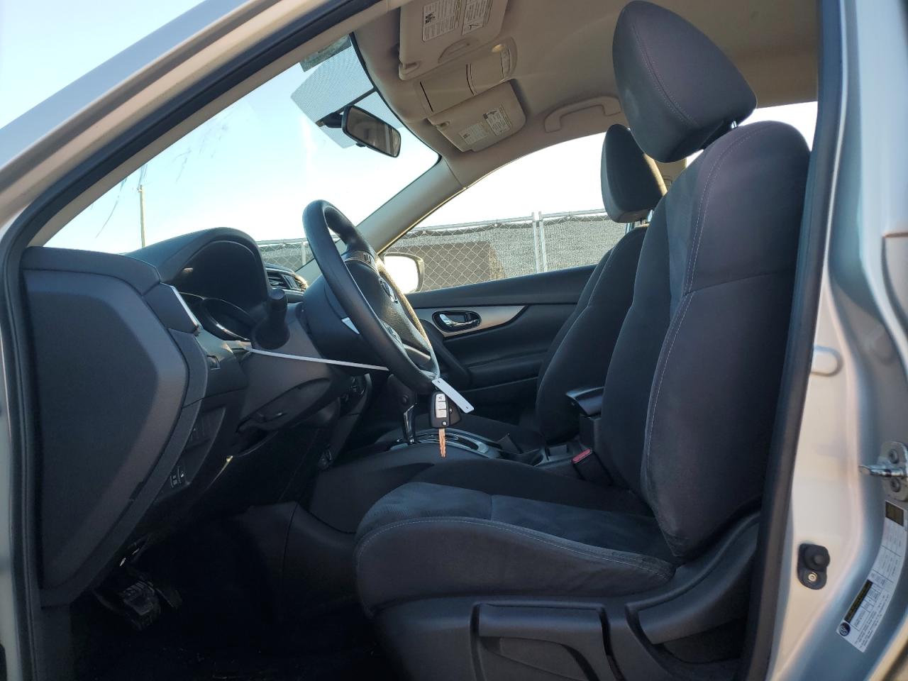 2015 Nissan Rogue - Image 7