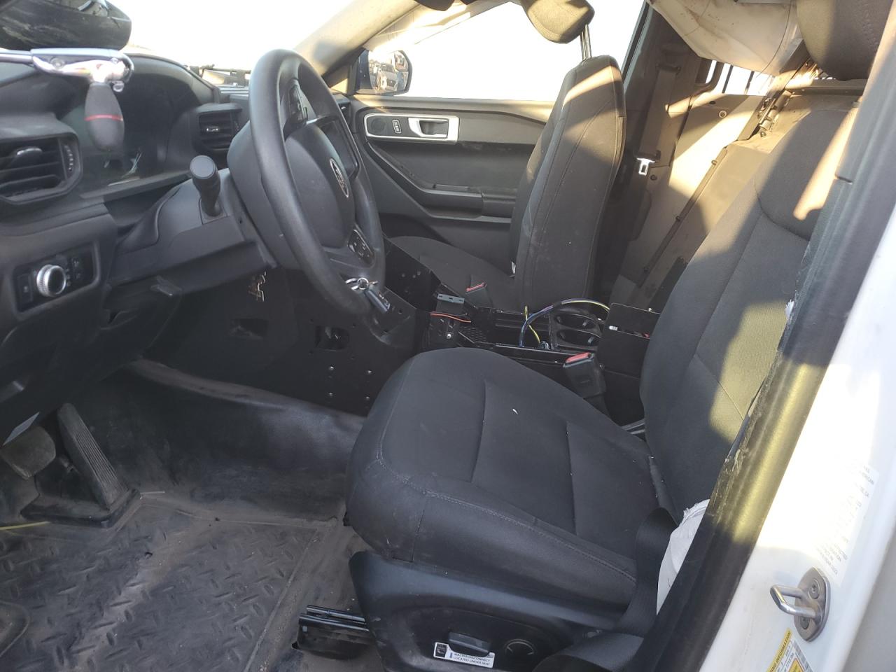 2022 Ford Explorer - Image 7