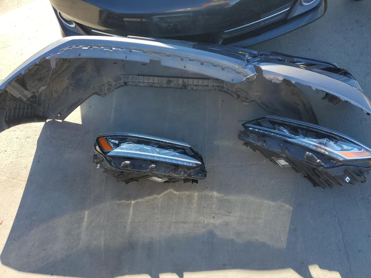 2017 Volkswagen Passat - Image 12