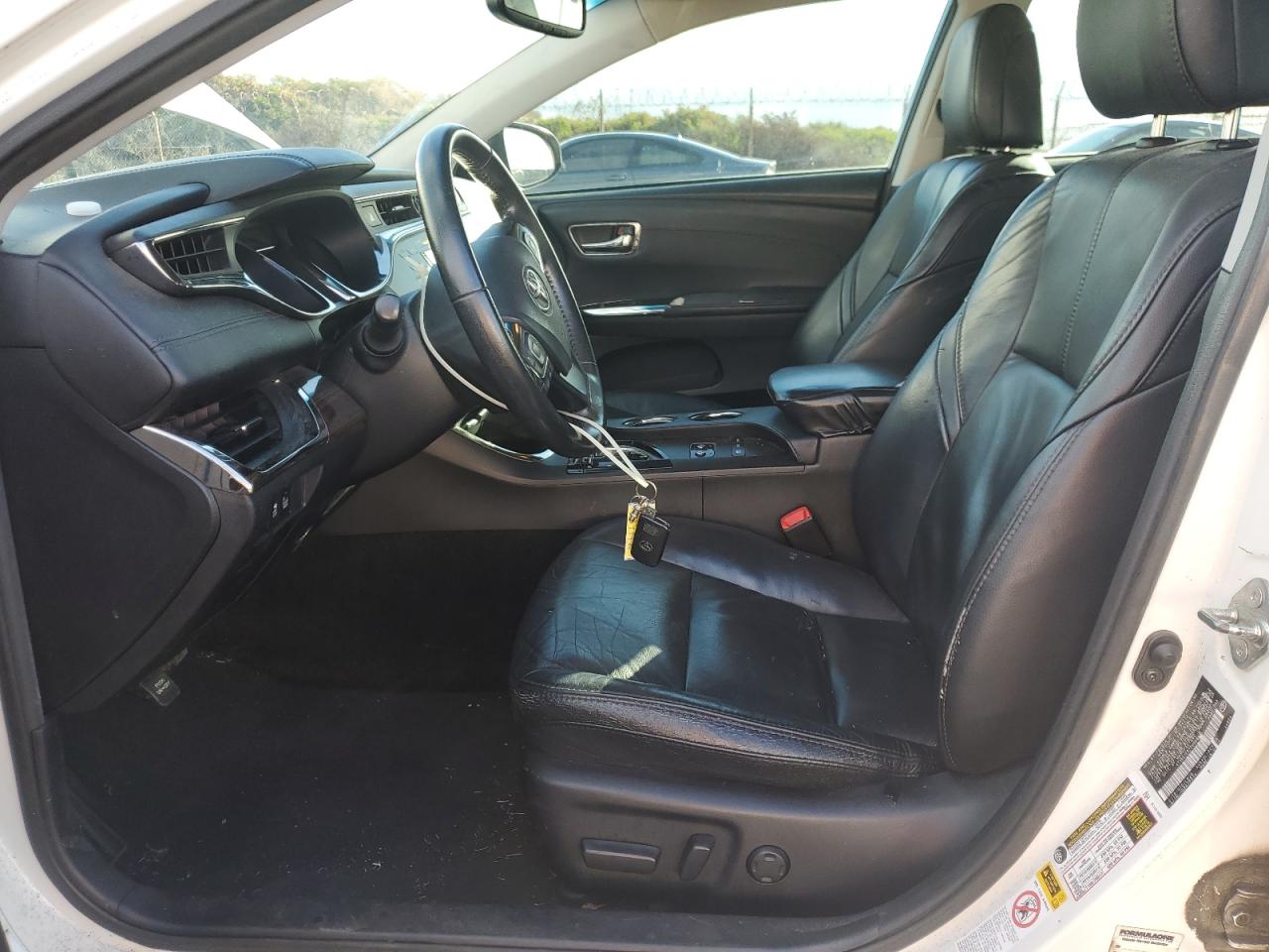 2013 Toyota Avalon - Image 7