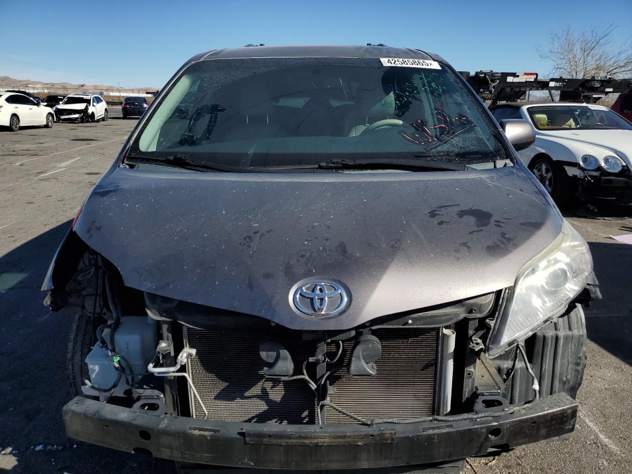 2013 Toyota Sienna - Image 5