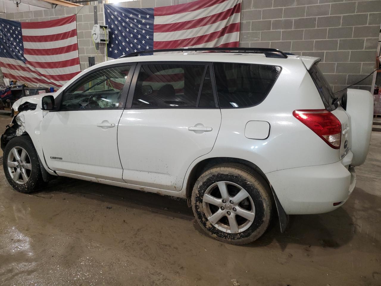 2007 Toyota RAV 4 - Image 2