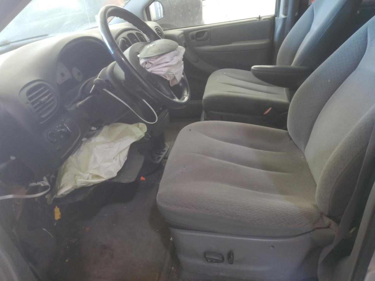 2006 Dodge Caravan - Image 7