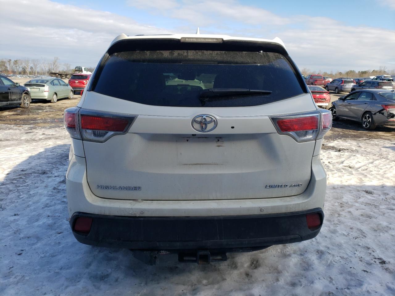 2016 Toyota Highlander - Image 6