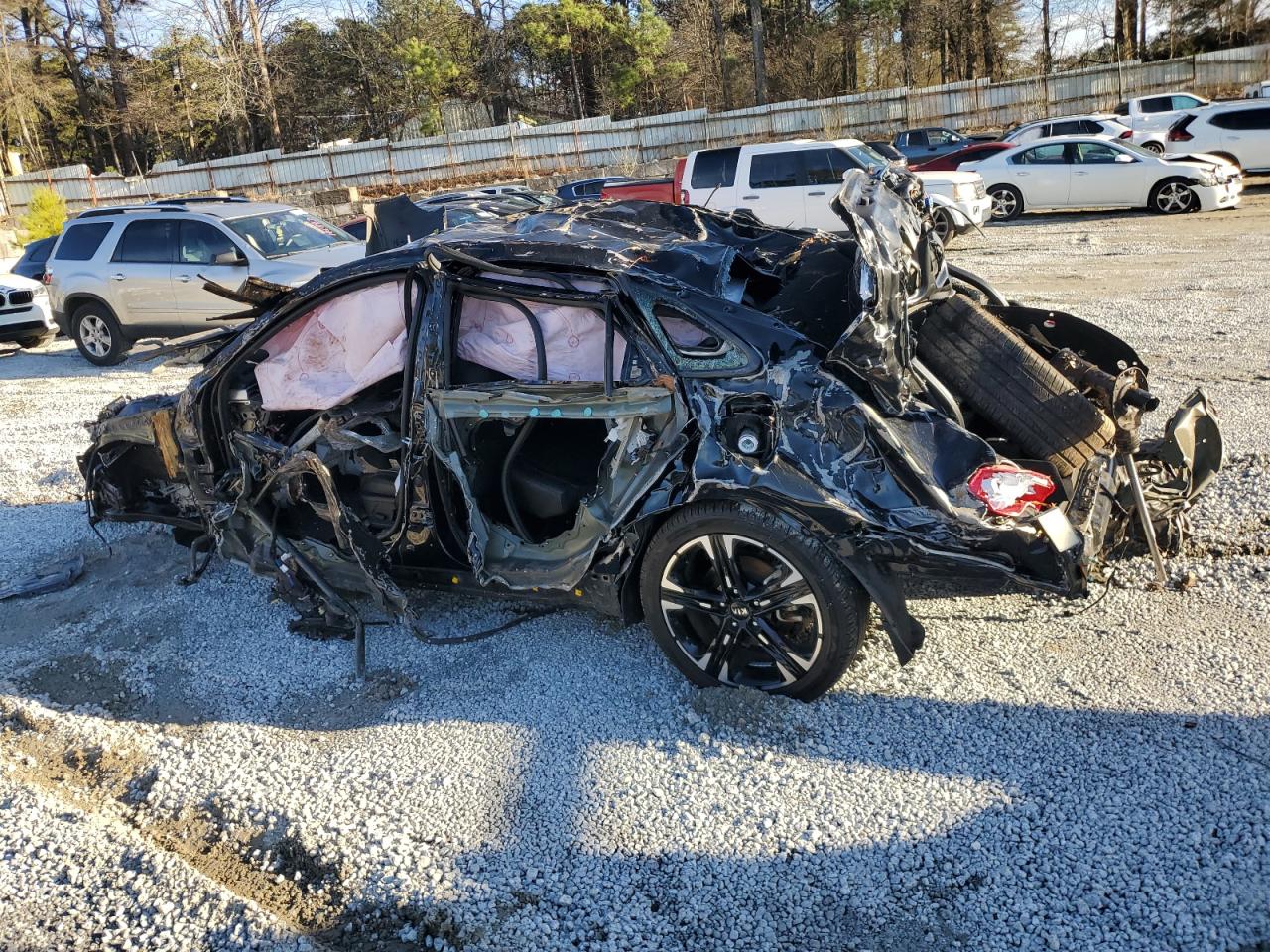 2021 Kia K5 - Image 2