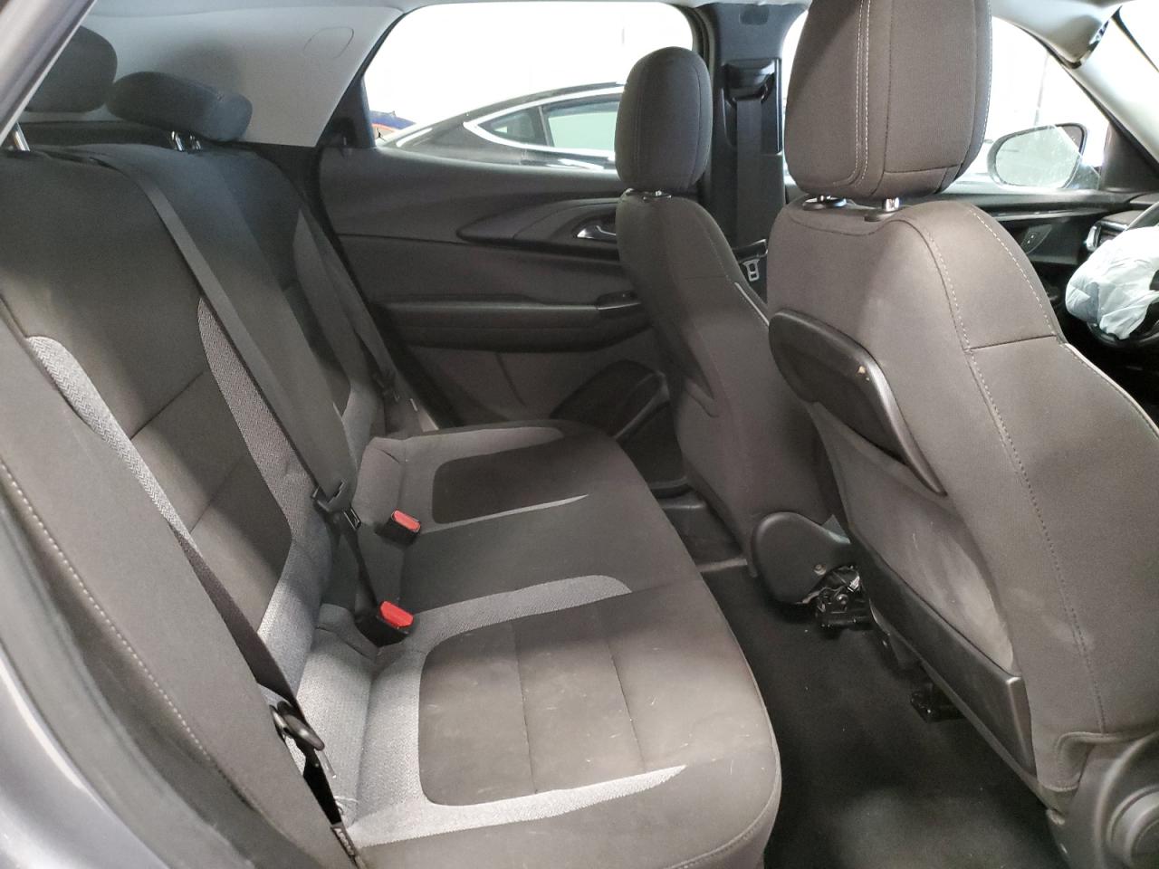 2022 Chevrolet TrailBlazer - Image 11