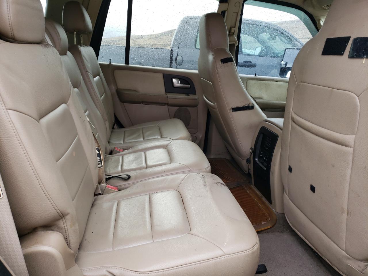2003 Ford Expedition - Image 11