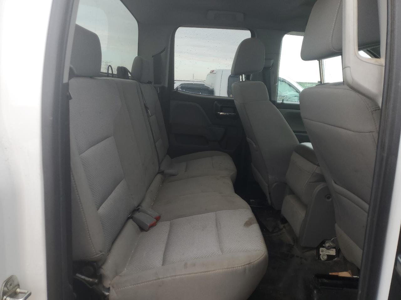 2018 Chevrolet Silverado - Image 10