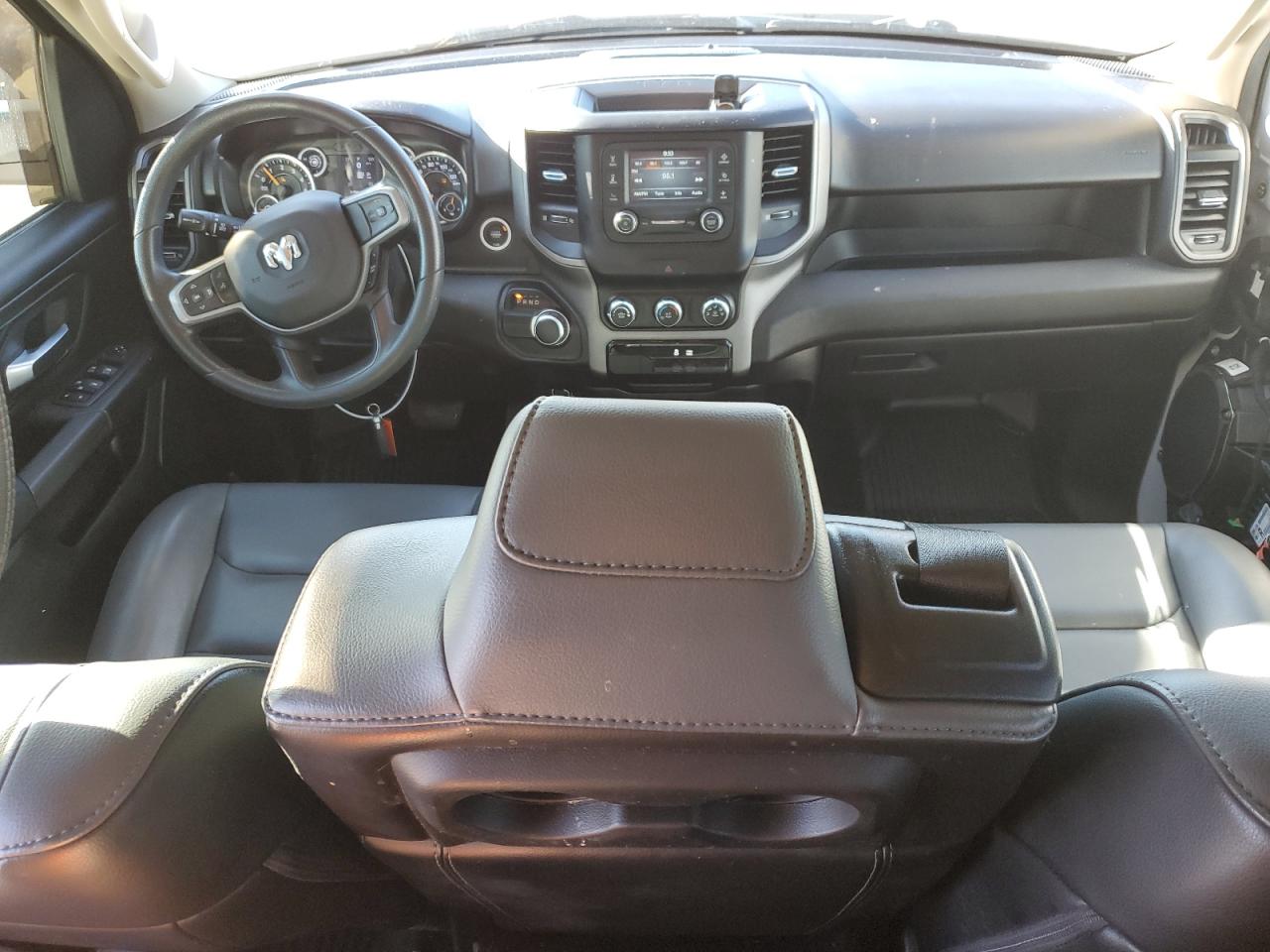 2019 RAM 1500 - Image 8