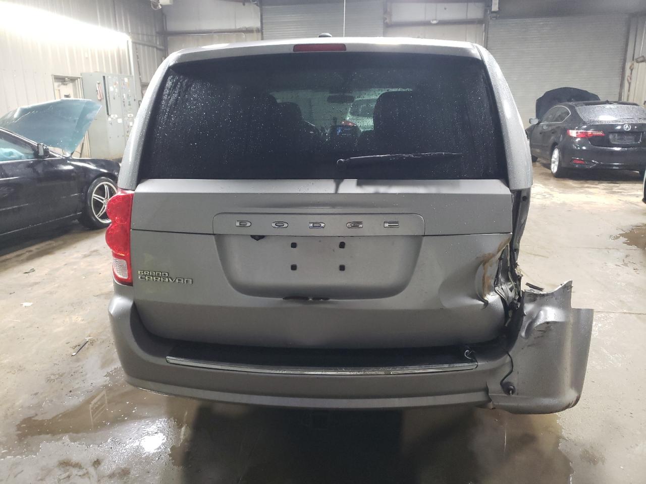 2018 Dodge Caravan - Image 6