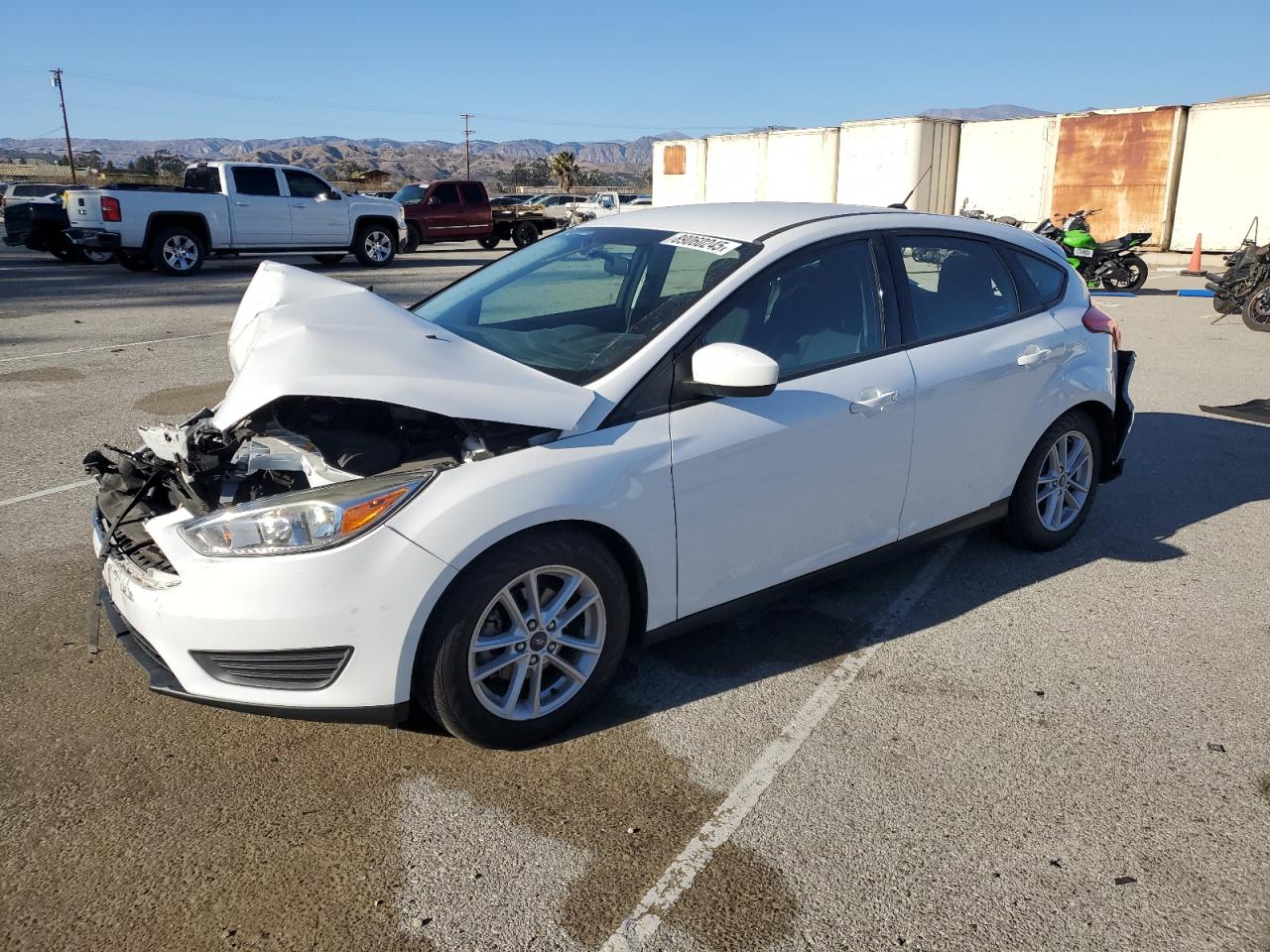 VIN 1FADP3K27JL278901 2018 FORD FOCUS no.1