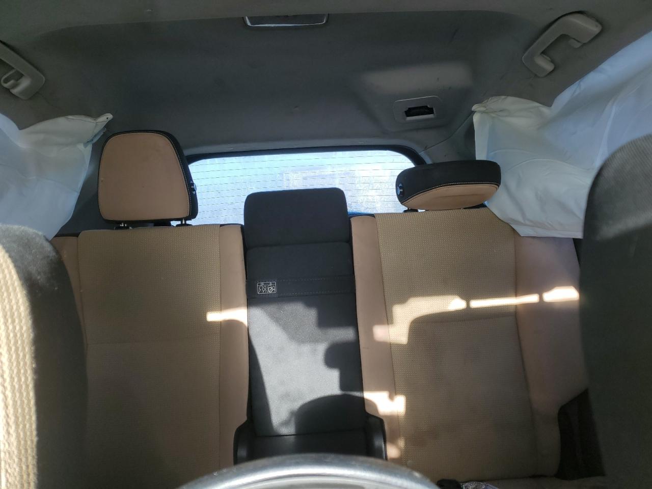 2016 Toyota RAV 4 - Image 10