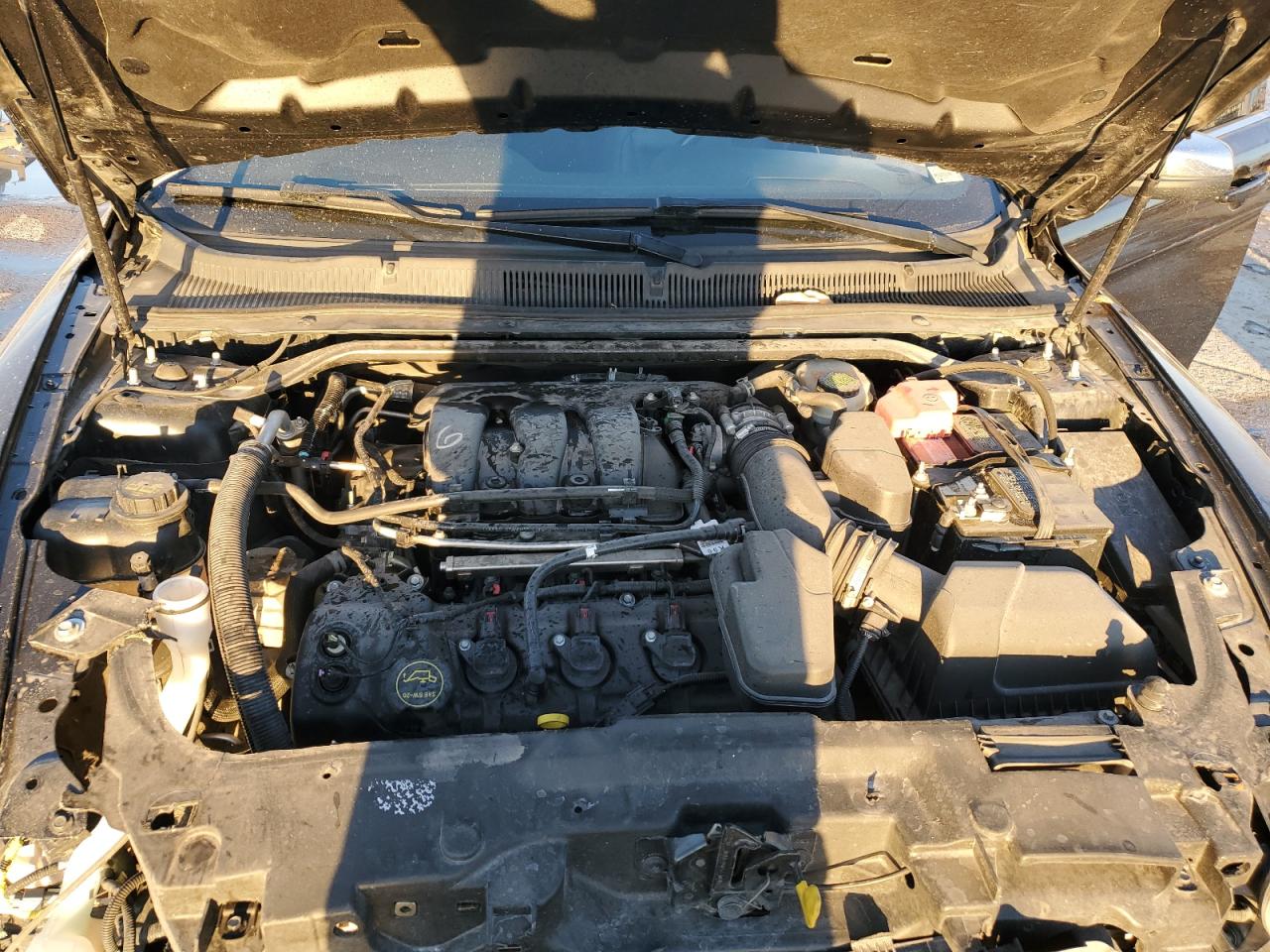 2014 Ford Taurus - Image 11