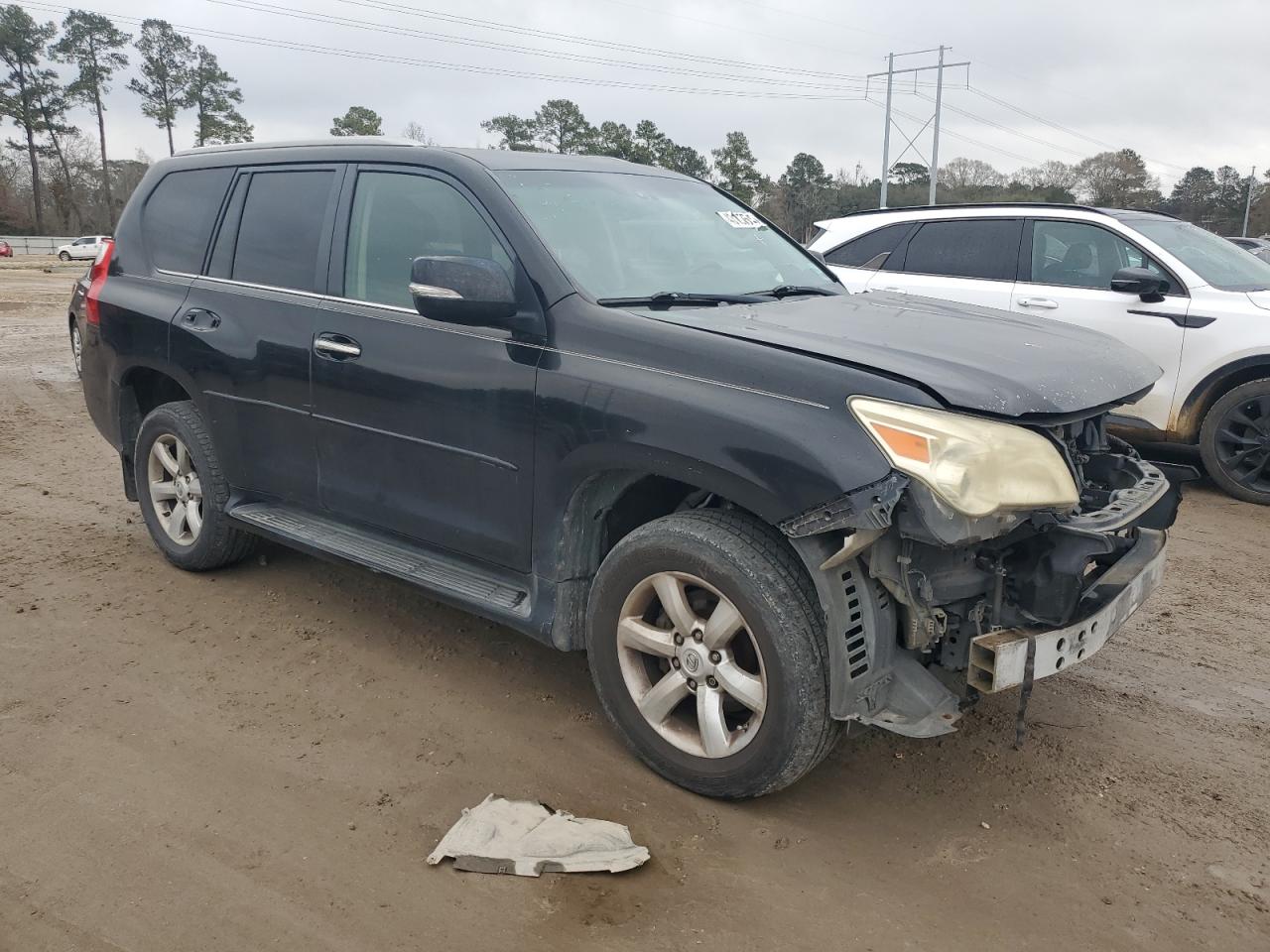 2011 Lexus GX - Image 4