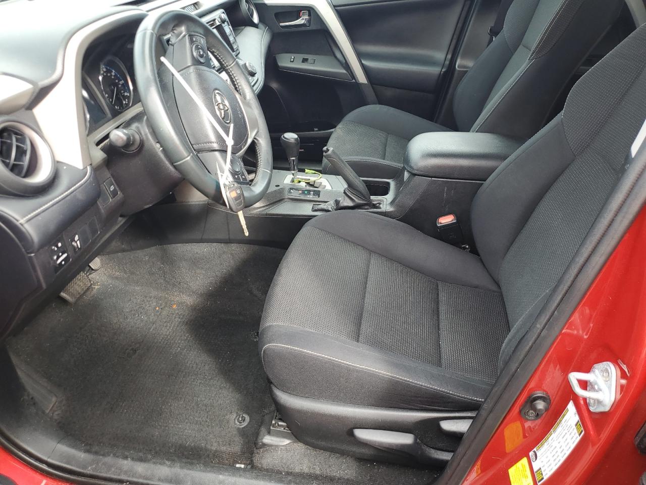 2016 Toyota RAV 4 - Image 7