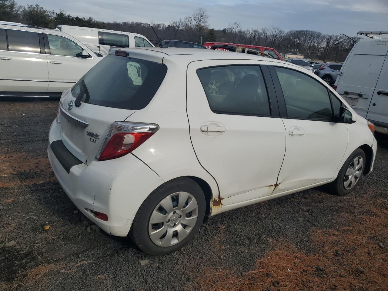 VIN JTDKTUD37ED595134 2014 TOYOTA YARIS no.3