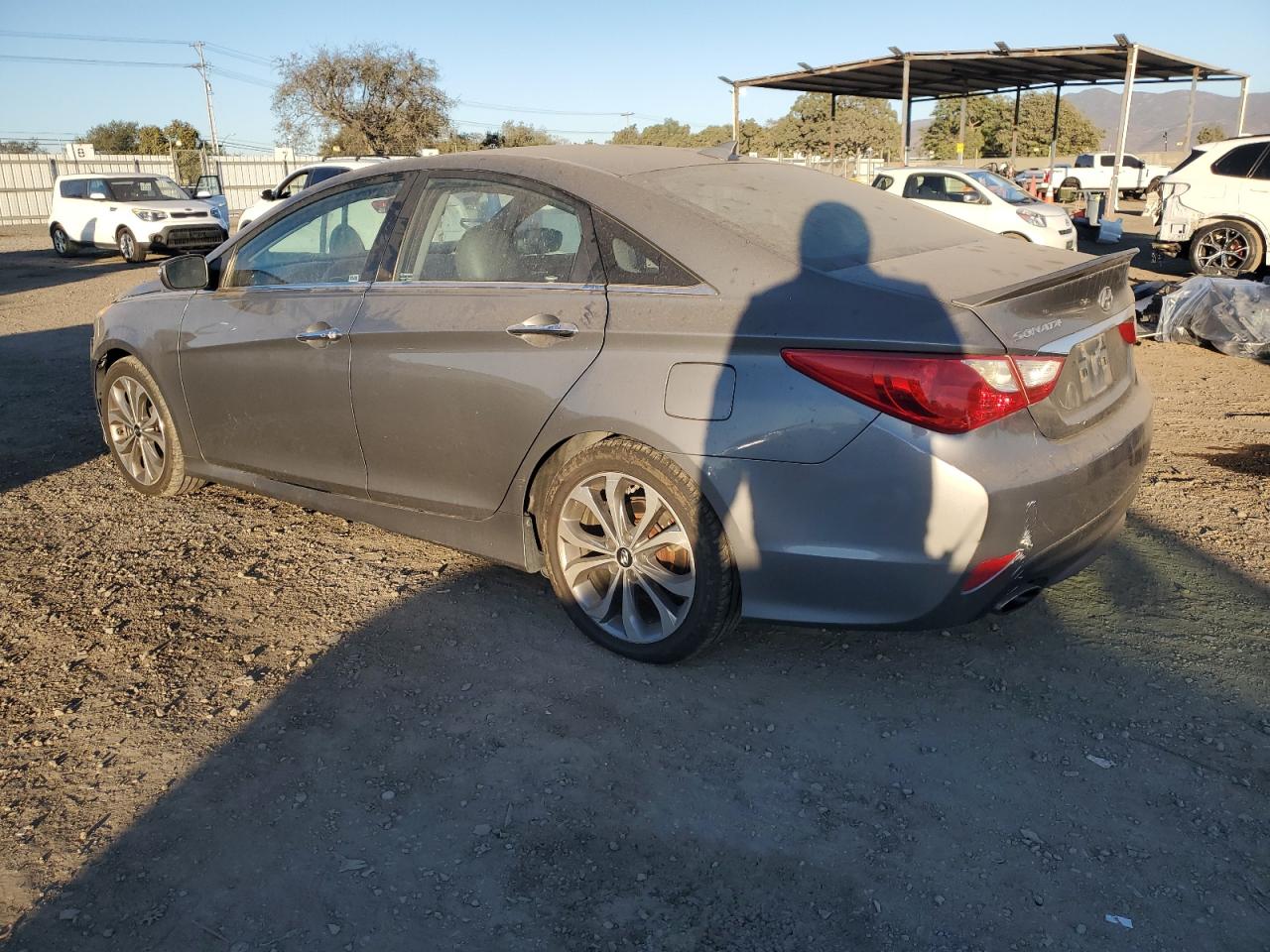 2014 Hyundai Sonata - Image 2