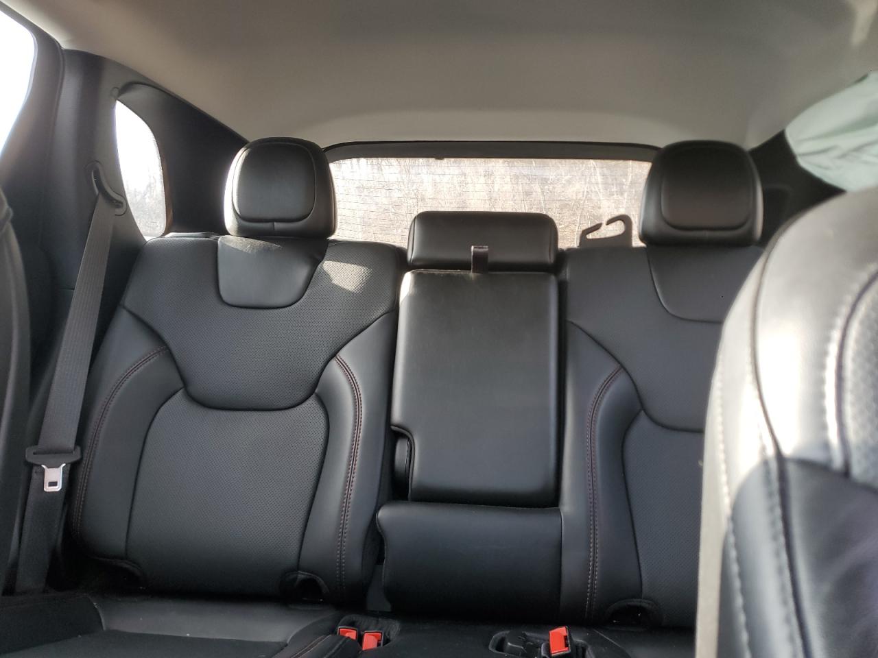 2021 Jeep Cherokee - Image 10