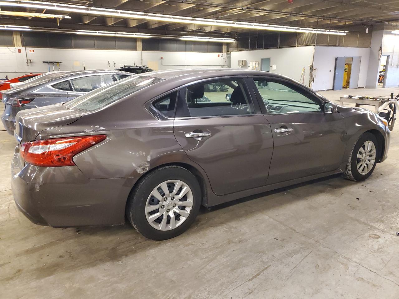 VIN 1N4AL3AP9GN309882 2016 NISSAN ALTIMA no.3