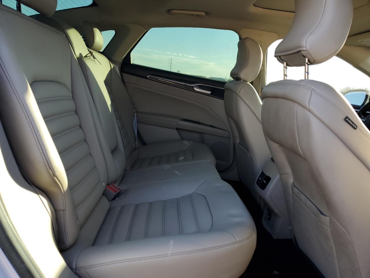 2019 Ford Fusion - Image 10