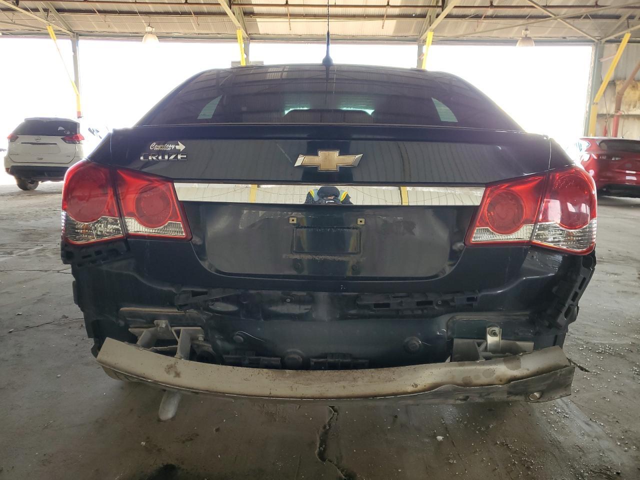 2013 Chevrolet Cruze - Image 6