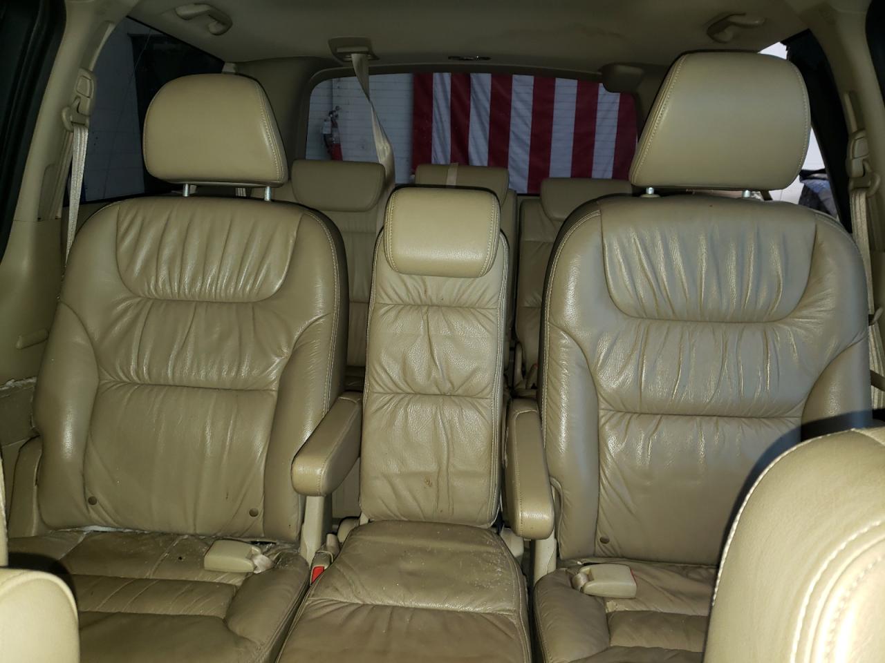 2010 Honda Odyssey - Image 10