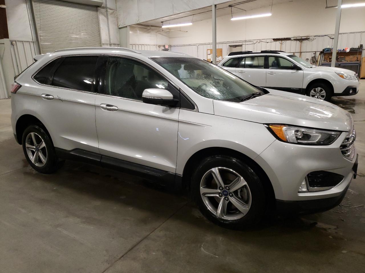 2019 Ford Edge - Image 4