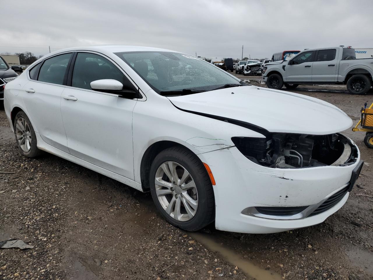 2015 Chrysler 200 - Image 4