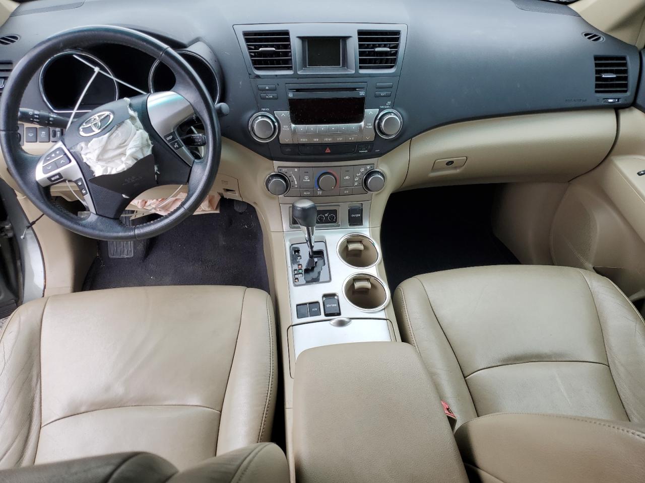 2011 Toyota Highlander - Image 8
