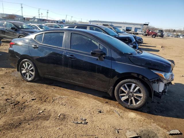  NISSAN VERSA 2020 Чорний