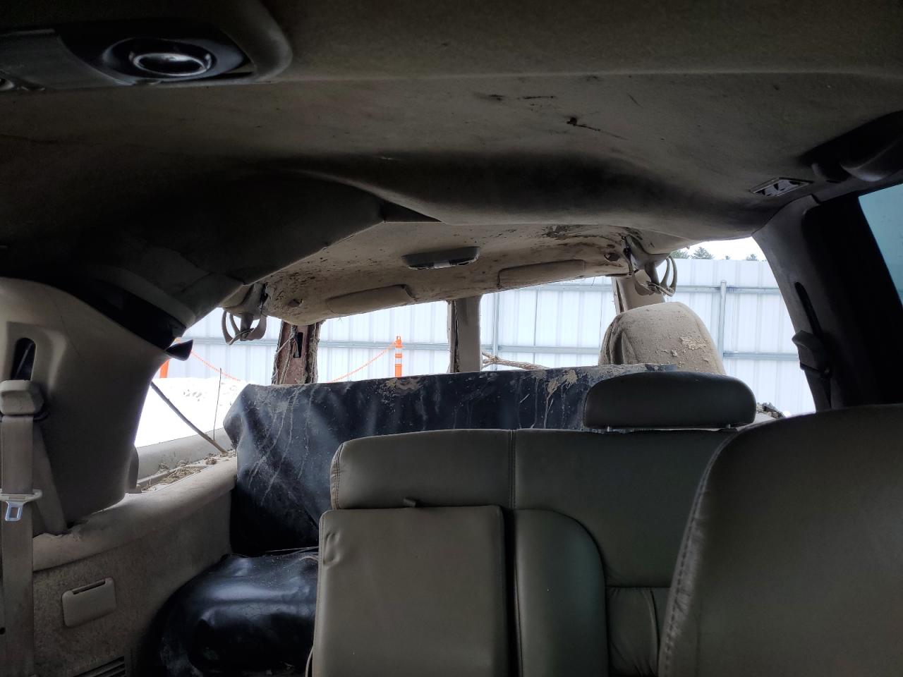1998 Chevrolet Suburban - Image 10