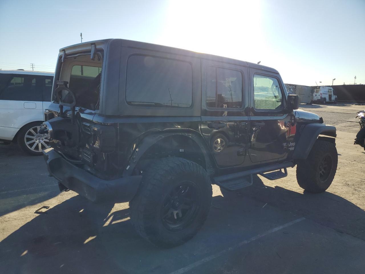 2018 Jeep Wrangler - Image 3