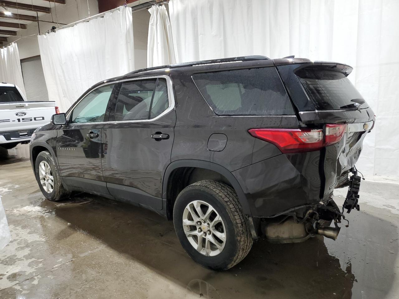 1GNEVGKW3KJ154837 2019 CHEVROLET TRAVERSE - Image 2