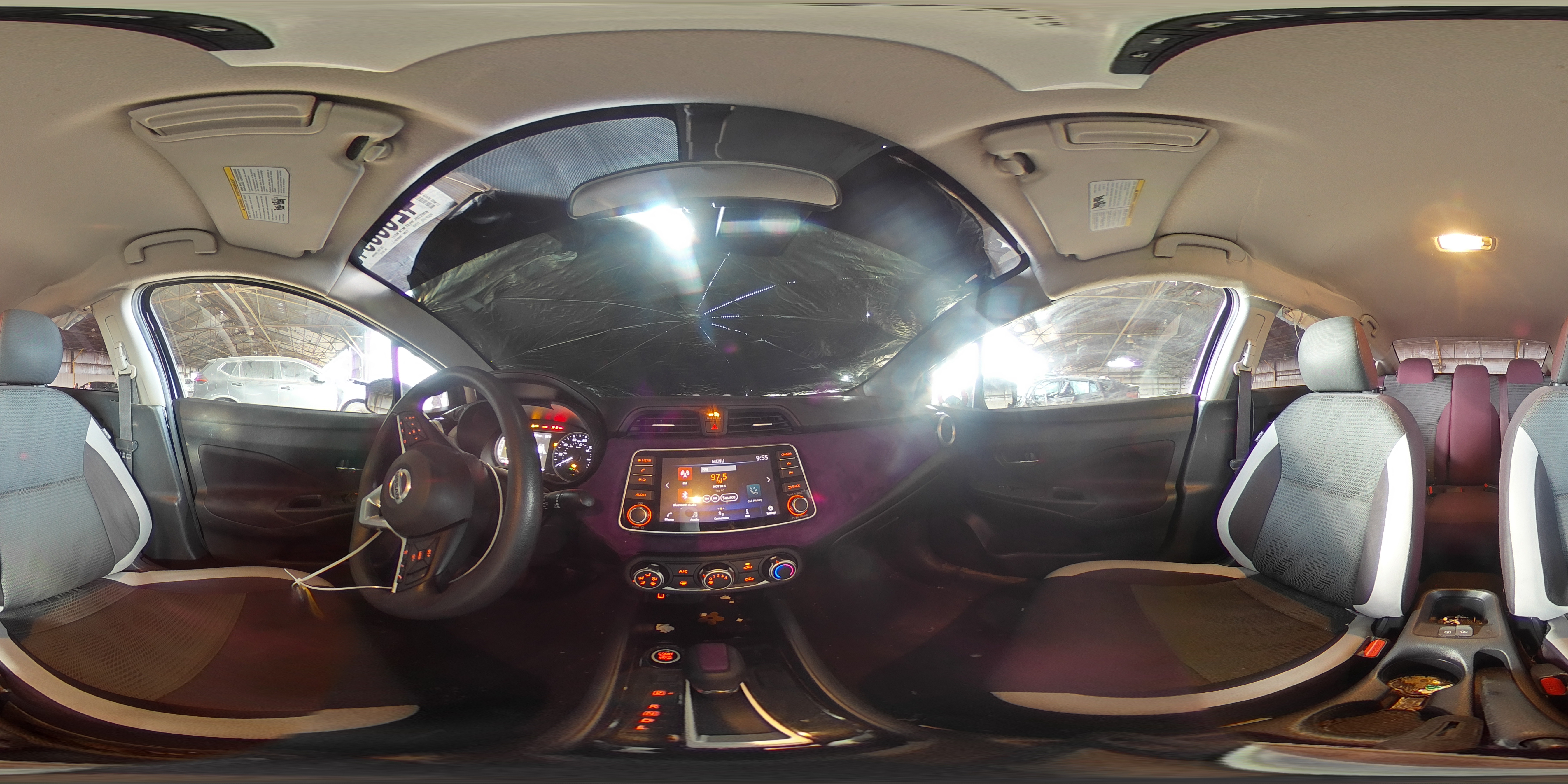 2021 Nissan Versa - Image 13