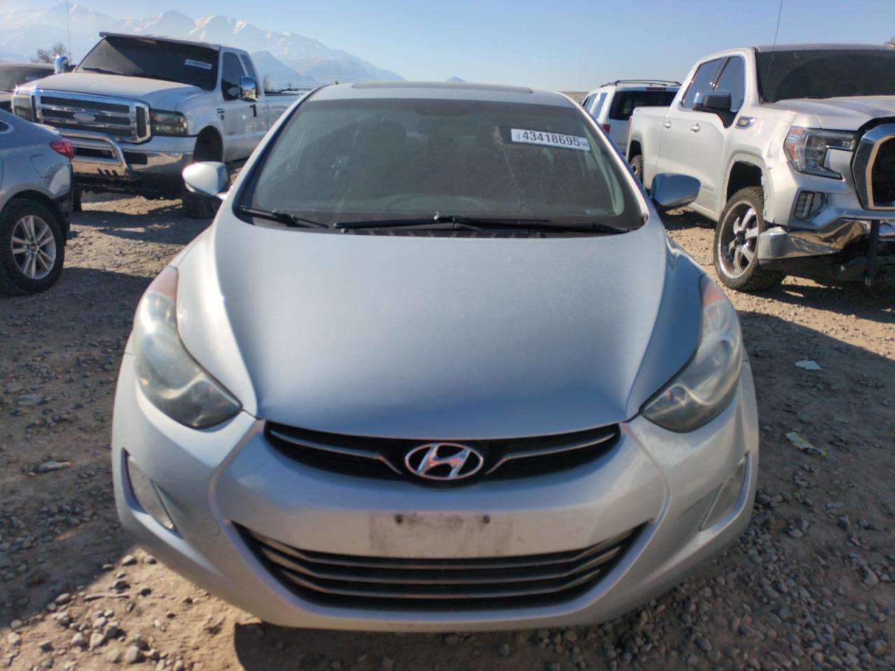 2011 Hyundai Elantra - Image 5