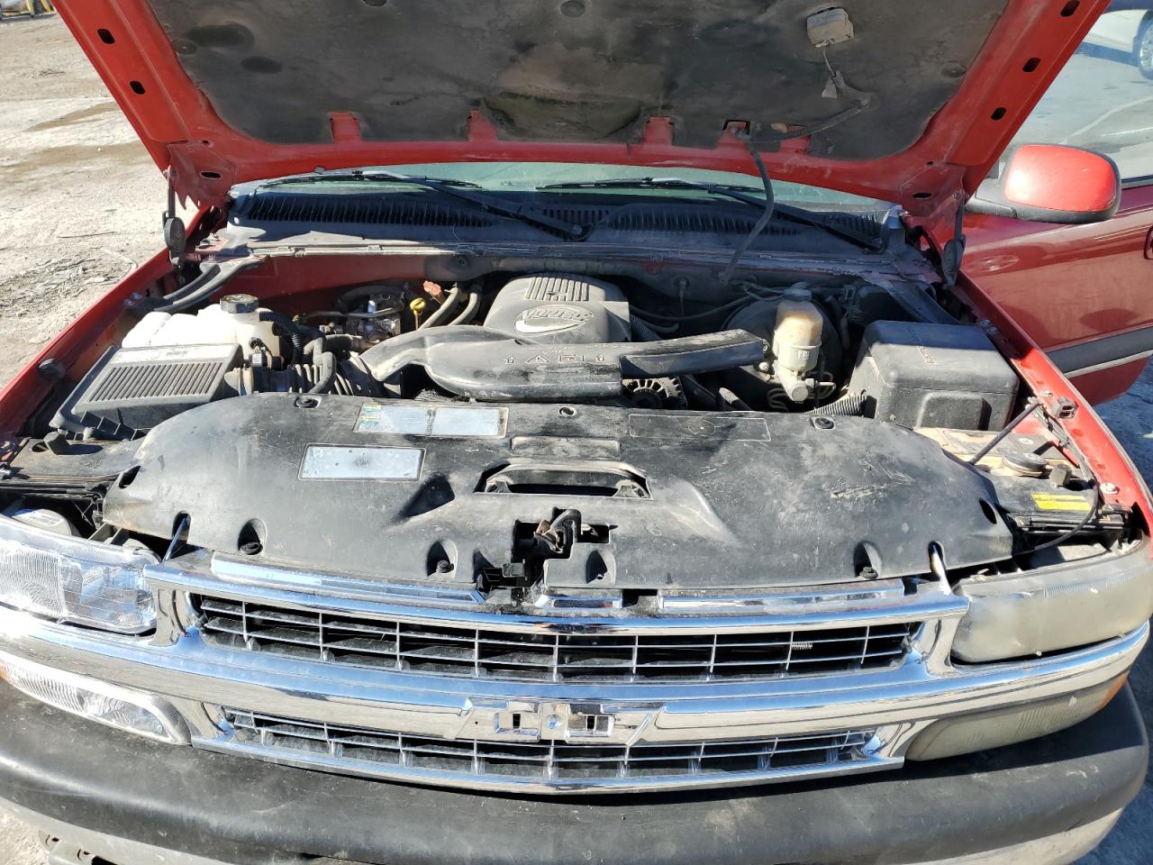 2002 Chevrolet Tahoe - Image 12