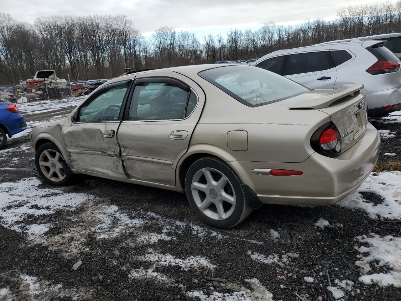 2001 Nissan Maxima - Image 2