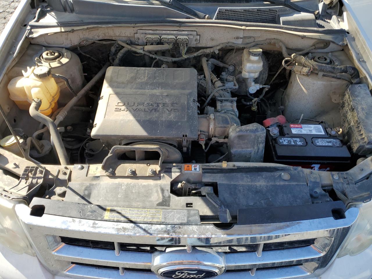 2010 Ford Escape - Image 12