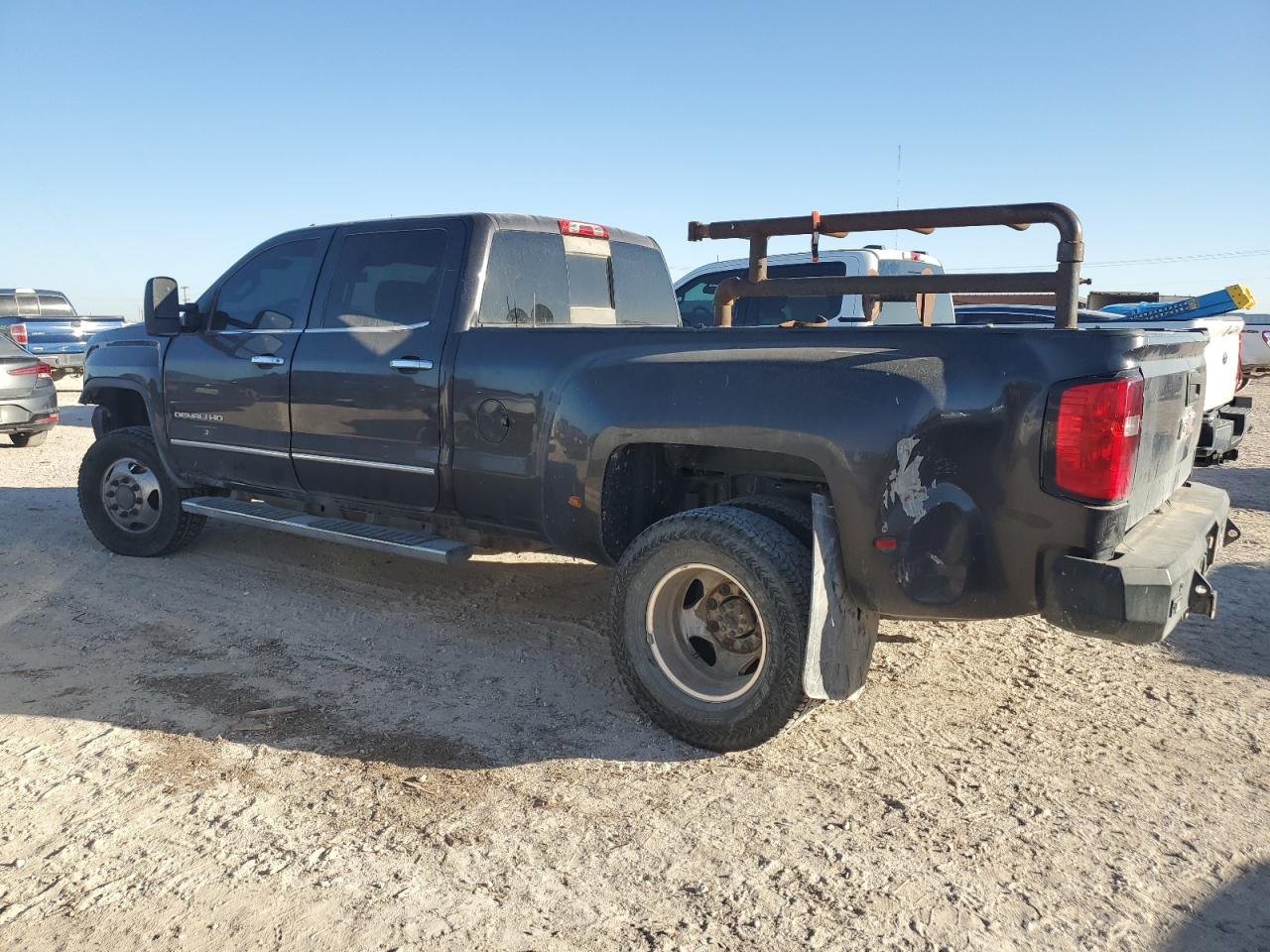 VIN 1GT424E86FF184058 2015 GMC SIERRA no.2