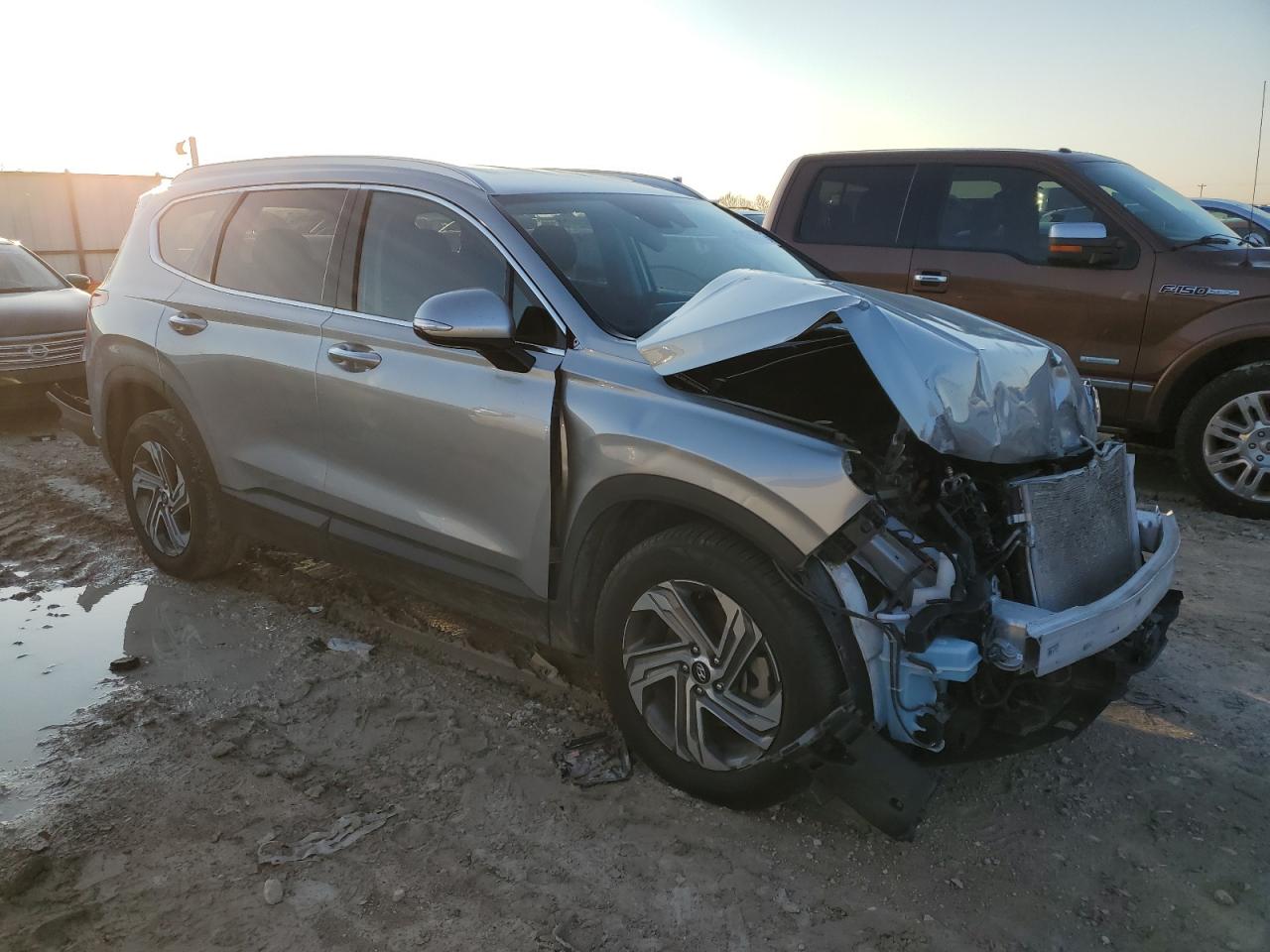 2023 Hyundai Santa Fe - Image 4