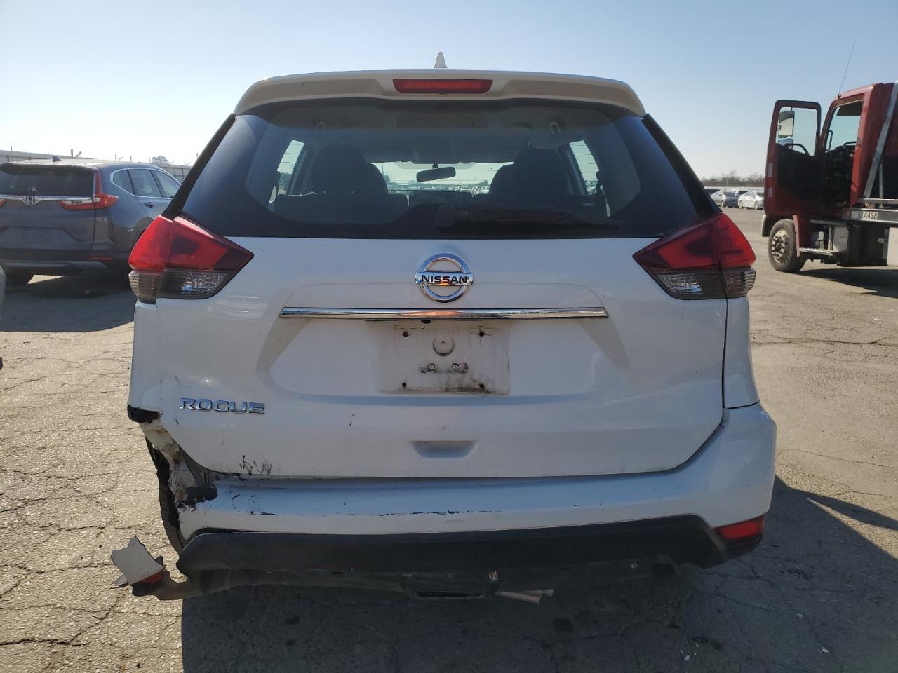 2017 Nissan Rogue - Image 6
